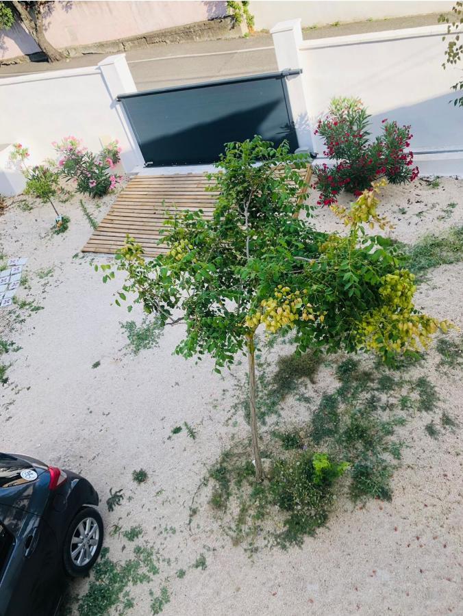 Proche Avignon Au Calme Lejlighed Les Angles  Eksteriør billede